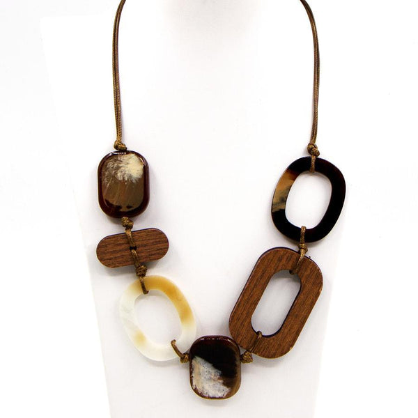 Resin and wood natural adjustable necklace