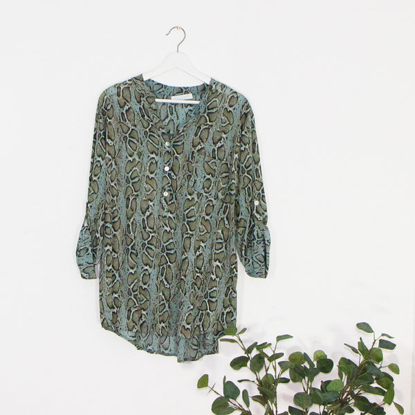 Snake print long sleeve shirt - Clothing