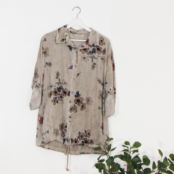 Classy natural flower print shirt with gold outline elements