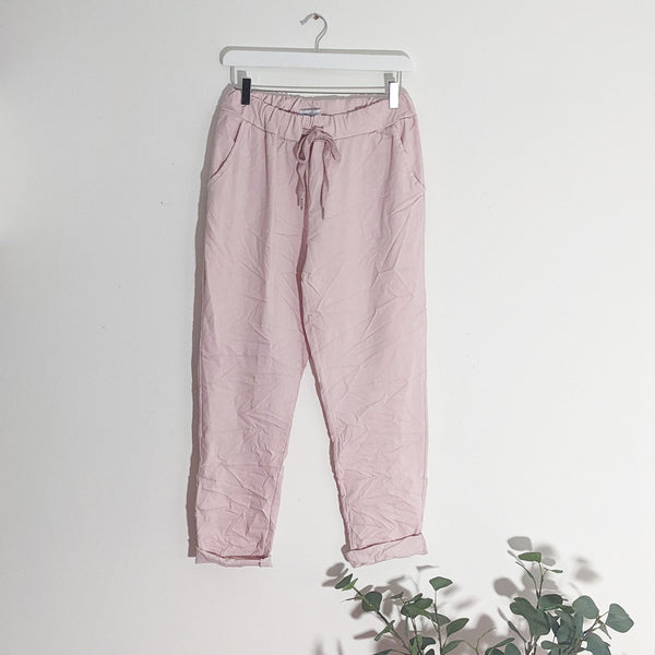 Plain super stretch trousers with front pockets only