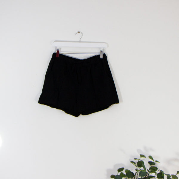 Jersey shorts with drawstring waist and pockets